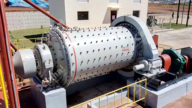 铁矿青青草黄色在线视频