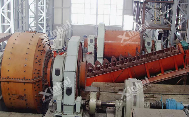大型青青草污下载厂的磨矿设备
