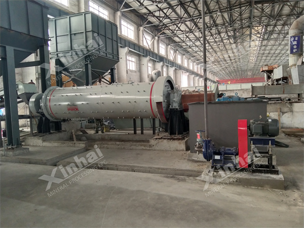 小型铁矿青青草黄色在线视频